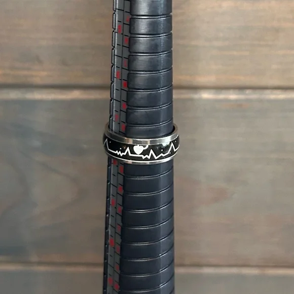 3/$10 Lucite Wrap Heartbeat Ring - Picture 3 of 6